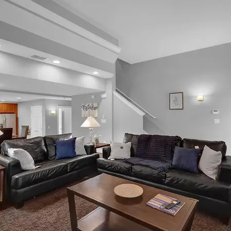 Beautiful 4Br Family Townhome At Disney Resort Area
